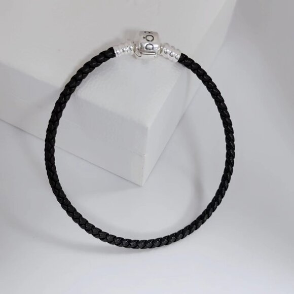 Pandora Single Black Leather Bracelet with Pandora Clasp - Picture 1 of 5